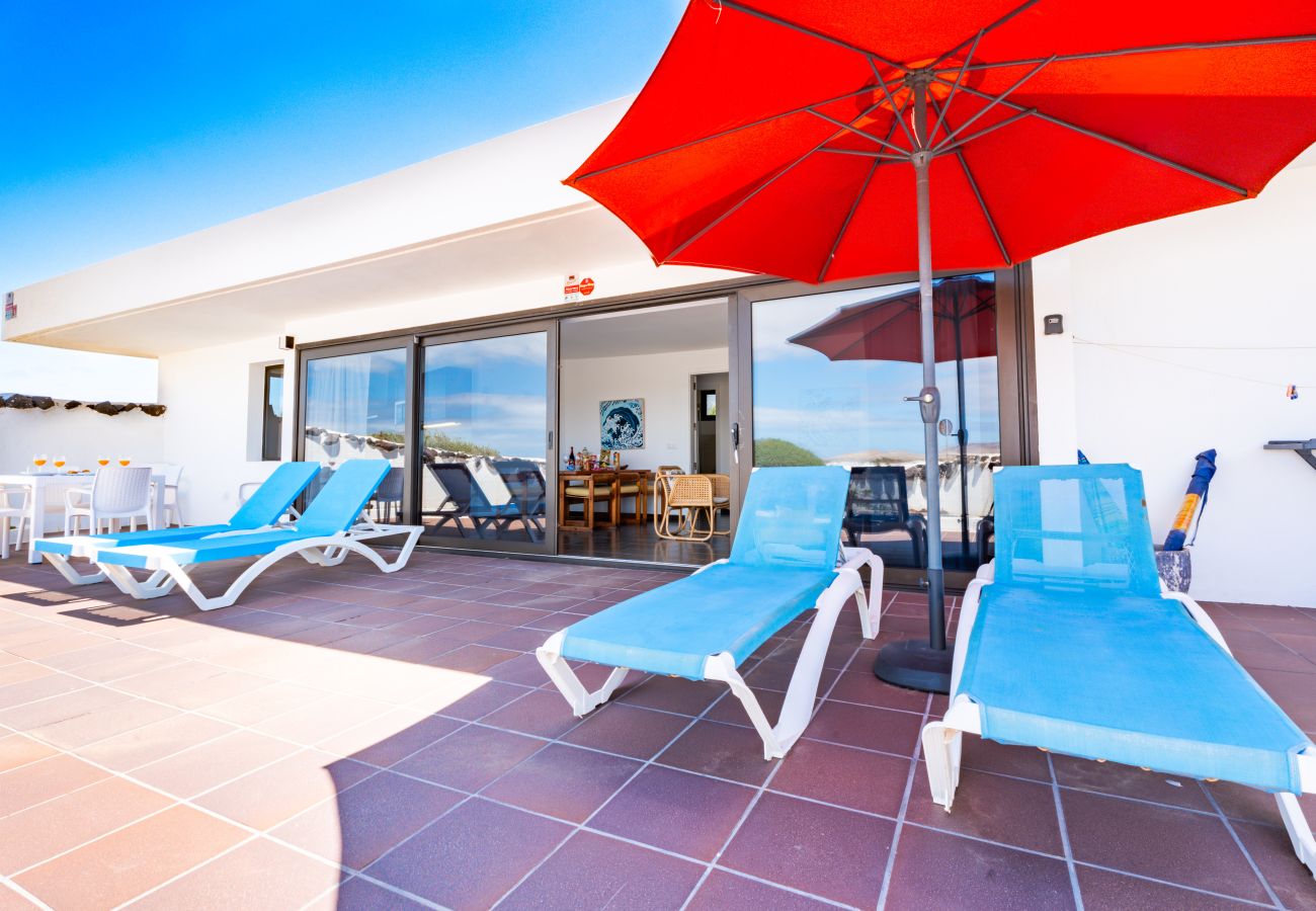 Casa en  Famara - Quicksand • Ocean views • Beach 1 min • LVH