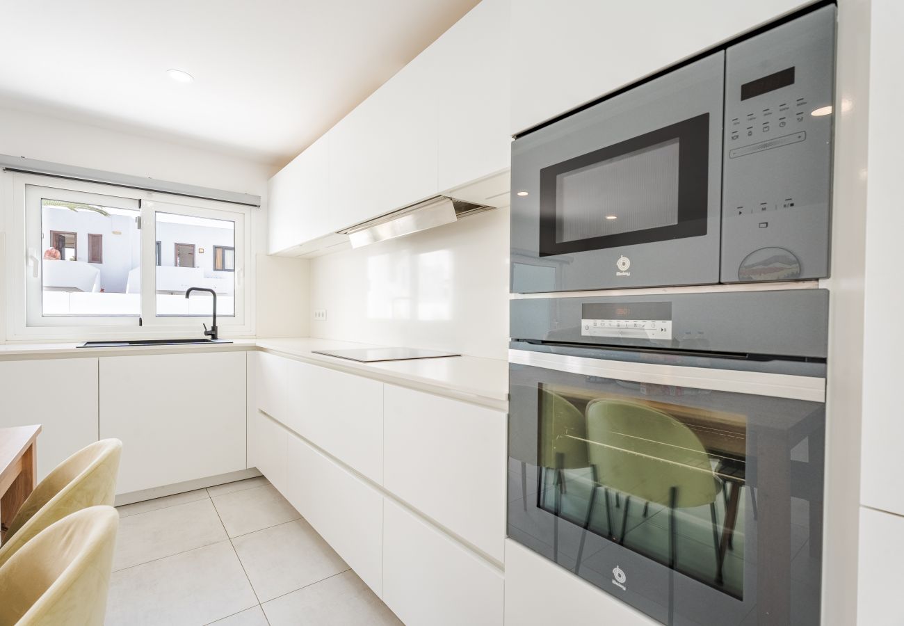 Casa en Puerto del Carmen - Casa Marlena- Terraza privada- 4 min de la playa by Lanzarote Vacation Homes