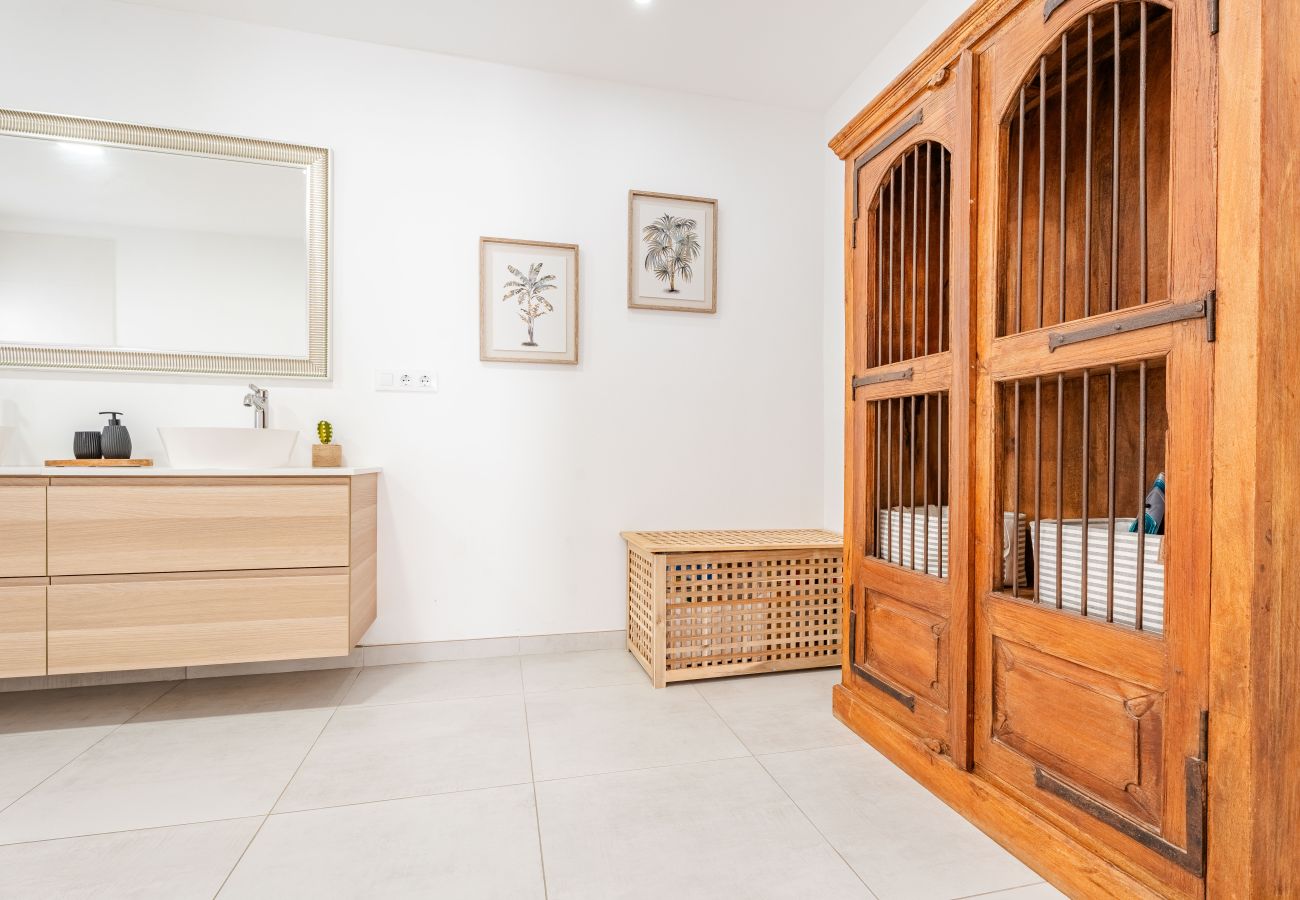 Casa en Puerto del Carmen - Casa Marlena- Terraza privada- 4 min de la playa by Lanzarote Vacation Homes
