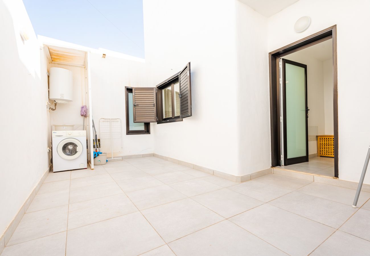 Casa en Puerto del Carmen - Casa Marlena- Terraza privada- 4 min de la playa by Lanzarote Vacation Homes