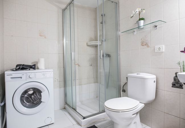 Ferienwohnung in Puerto del Carmen - Suite Abora - Entspannen Sie sich 500 m vom Strand entfernt, schnelles WLAN Ferienwohnung in Puerto del Carmen - Suite Abora - Entspannen Sie sich 500 m vom Strand entfernt, schnelles WLAN