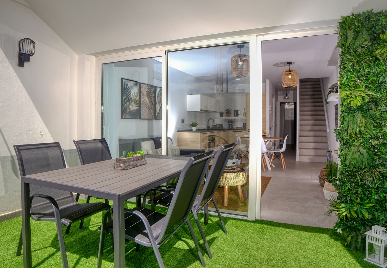 Ferienhaus in Playa Blanca - Gold Sand - Duplex - In Strandnähe By LVH