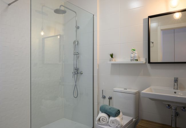 Ferienwohnung in Playa Blanca - Monstera House - Near the beach, Air-Con, Fast Wifi and SAT tv Ferienwohnung in Playa Blanca - Monstera House - Near the beach, Air-Con, Fast Wifi and SAT tv