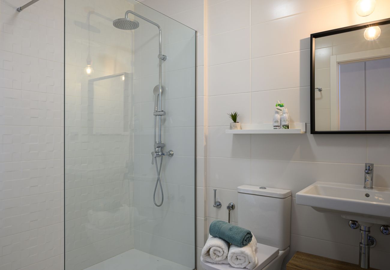 Ferienwohnung in Playa Blanca - Monstera House - Near the beach, Air-Con, Fast Wifi and SAT tv Ferienwohnung in Playa Blanca - Monstera House - Near the beach, Air-Con, Fast Wifi and SAT tv