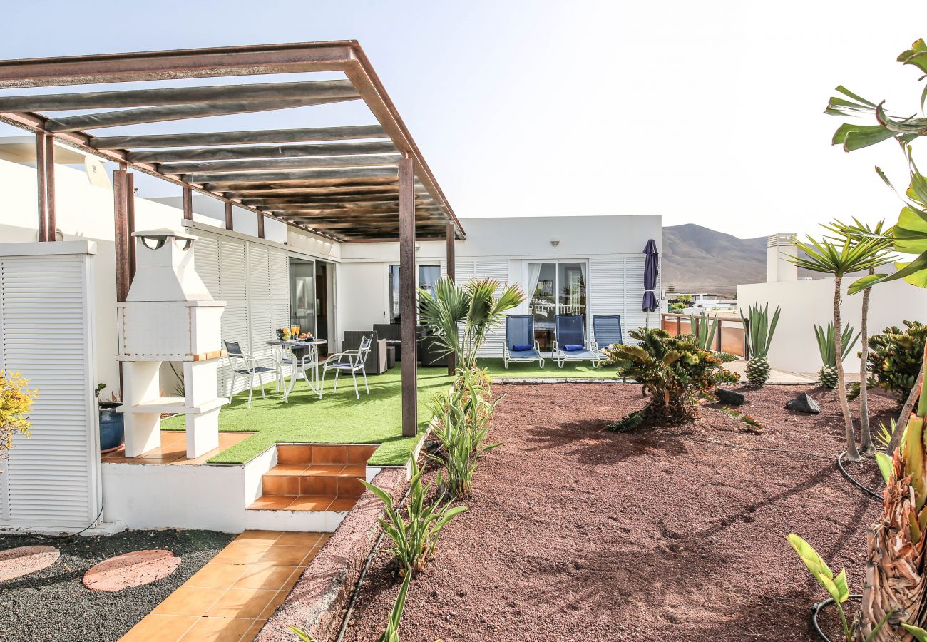 Villa in Playa Blanca - Las Coloradas - Meerblick - Pool mit BBQ By LVH