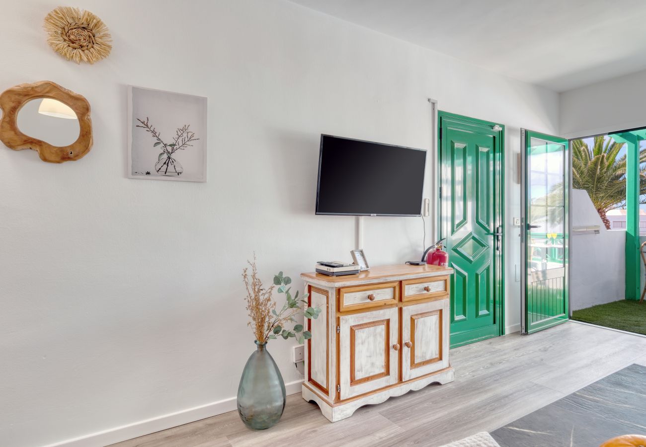 Ferienwohnung in Puerto del Carmen - Chez Carmen • Pool View • Beach 900M • LVH