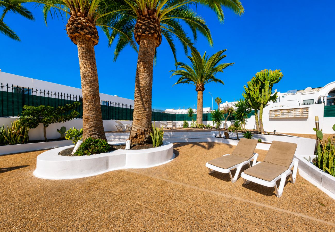 Ferienwohnung in Puerto del Carmen - Chez Carmen • Pool View • Beach 900M • LVH