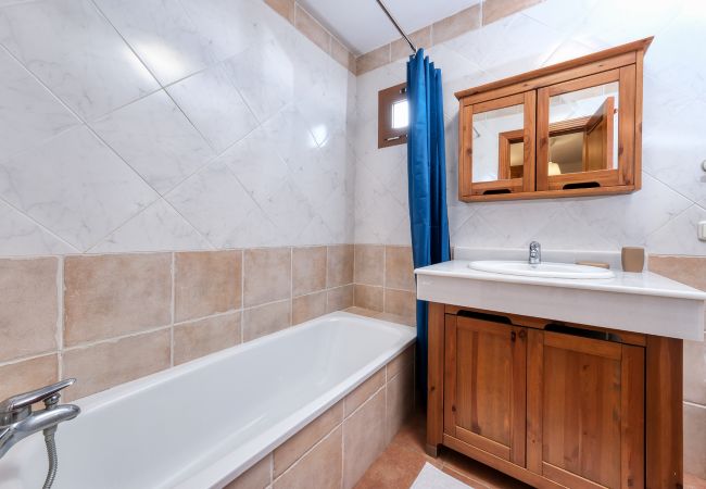 Ferienhaus in Costa Teguise - Casa Elin, Gemeinschaftspool, schnelles WLAN und ruhiger Ort Ferienhaus in Costa Teguise - Casa Elin, Gemeinschaftspool, schnelles WLAN und ruhiger Ort