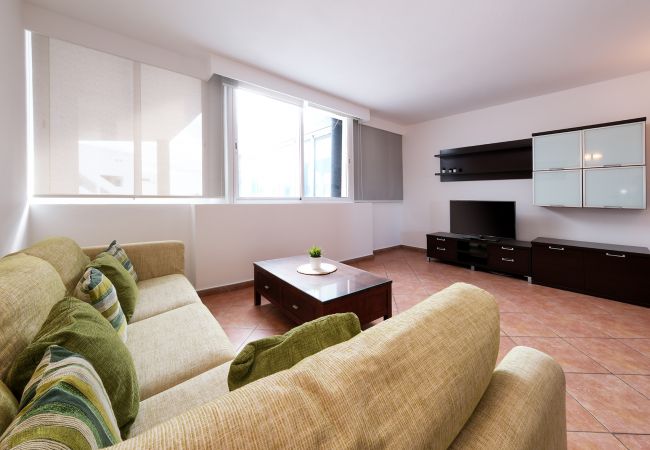 Ferienhaus in Costa Teguise - Casa Elin, Gemeinschaftspool, schnelles WLAN und ruhiger Ort Ferienhaus in Costa Teguise - Casa Elin, Gemeinschaftspool, schnelles WLAN und ruhiger Ort