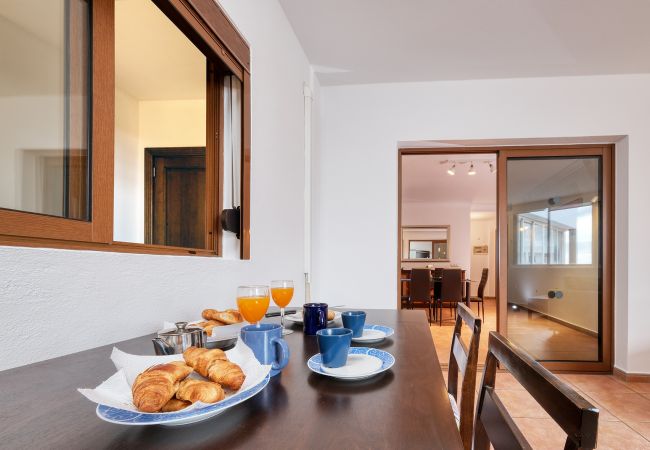 Ferienhaus in Costa Teguise - Casa Elin, Gemeinschaftspool, schnelles WLAN und ruhiger Ort Ferienhaus in Costa Teguise - Casa Elin, Gemeinschaftspool, schnelles WLAN und ruhiger Ort