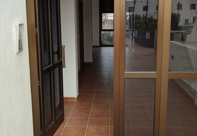 Ferienhaus in Costa Teguise - Casa Elin, Gemeinschaftspool, schnelles WLAN und ruhiger Ort Ferienhaus in Costa Teguise - Casa Elin, Gemeinschaftspool, schnelles WLAN und ruhiger Ort