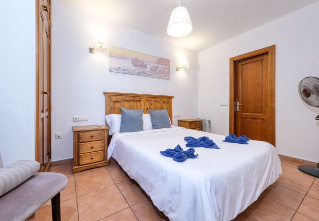 Ferienhaus in Costa Teguise - Casa Elin, Gemeinschaftspool, schnelles WLAN und ruhiger Ort Ferienhaus in Costa Teguise - Casa Elin, Gemeinschaftspool, schnelles WLAN und ruhiger Ort