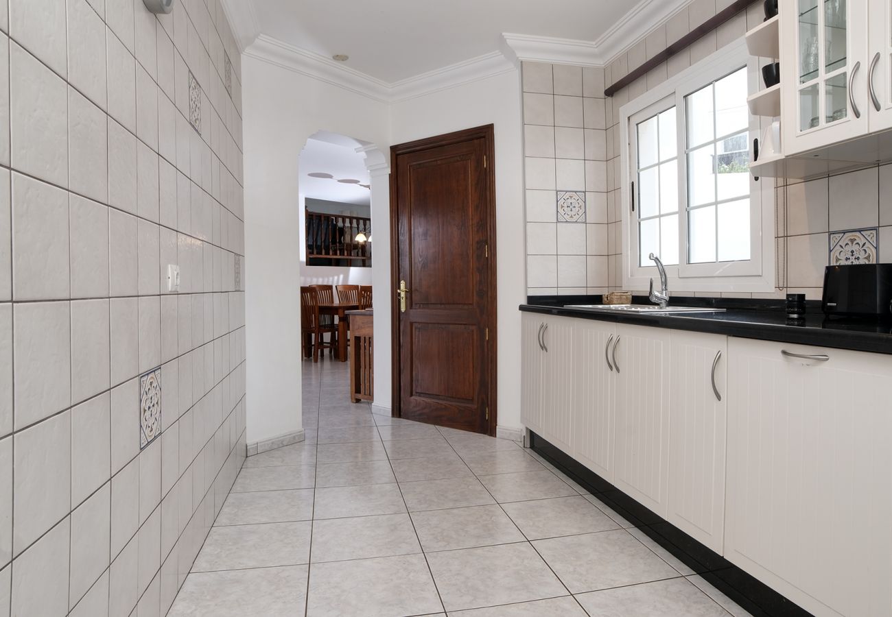 Ferienhaus in Tías - Casa Paraíso - Whirlpool, Air-Con und BBQ By LVH