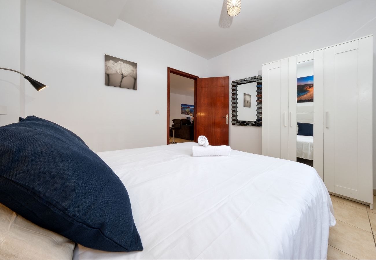 Villa in Playa Blanca - Villa Flavia - Private Pool, Jacuzzi, BBQ and Game Room By Lanzarote Vacation Home