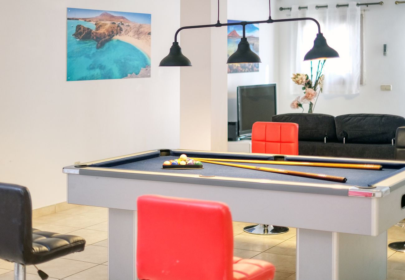 Villa in Playa Blanca - Villa Flavia - Private Pool, Jacuzzi, BBQ and Game Room By Lanzarote Vacation Home