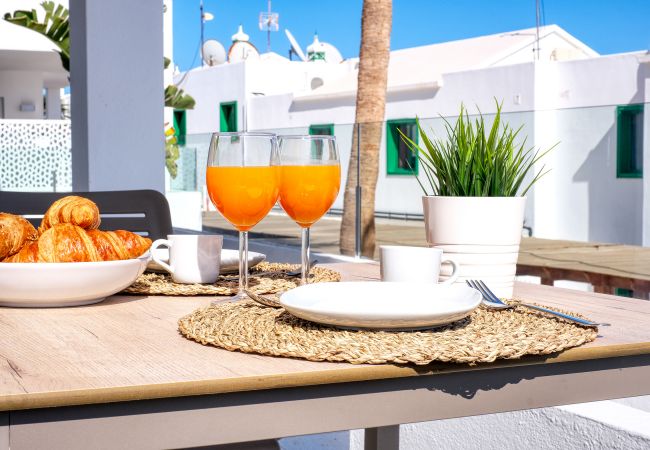 Ferienhaus in Puerto del Carmen - Oceanfront Oasis - 2 Schlafzimmern, Terrasse, Blick auf Fuerteventura Ferienhaus in Puerto del Carmen - Oceanfront Oasis - 2 Schlafzimmern, Terrasse, Blick auf Fuerteventura