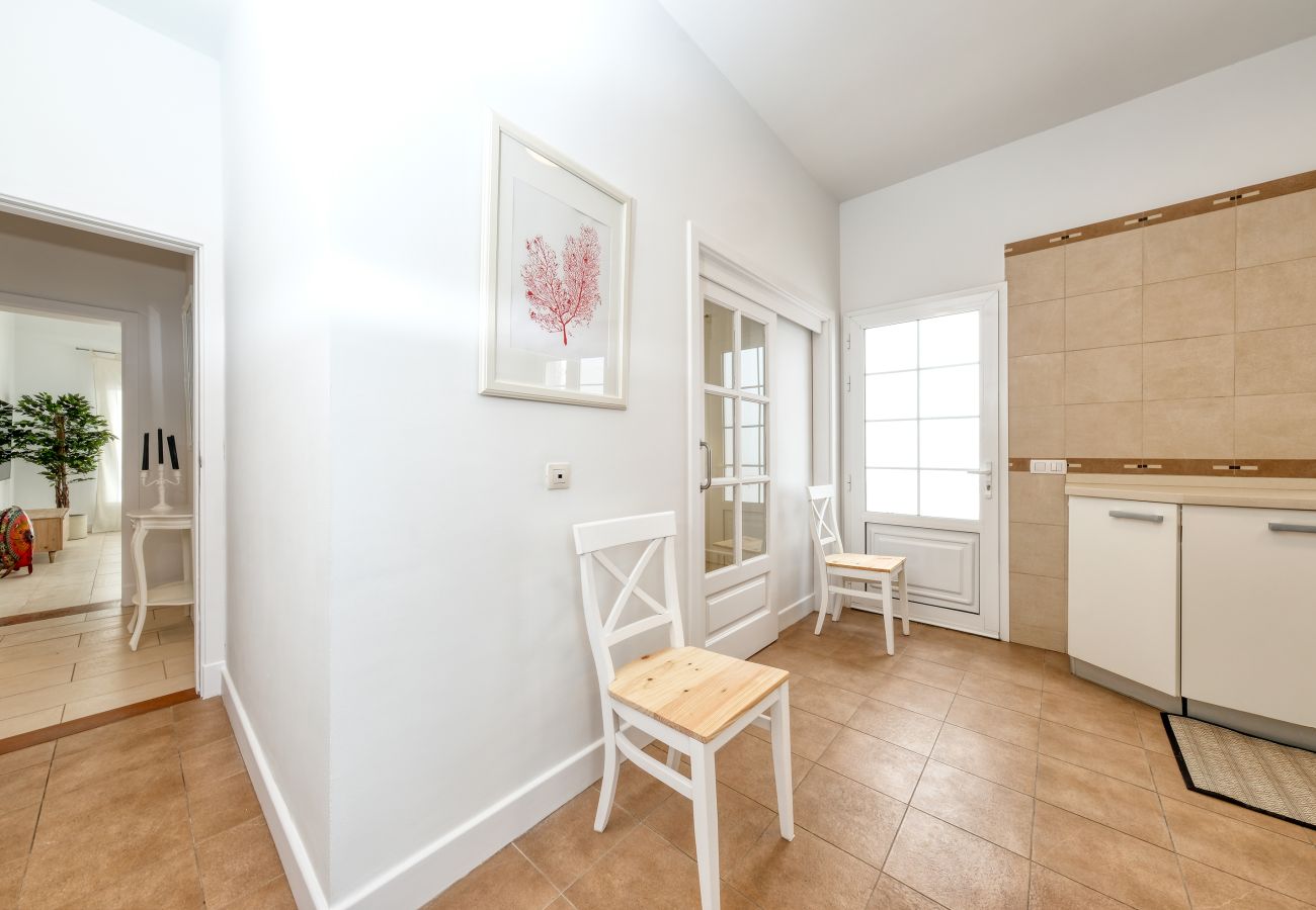 Villa in Puerto Calero - Villa Mar Azul Puerto Calero - Private Pool and BBQ By Lanzarote Vacation Homes