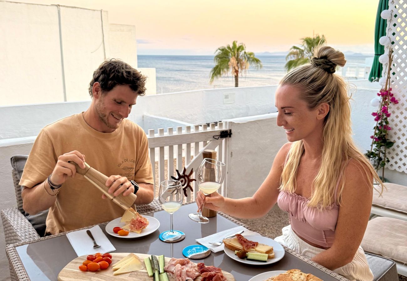 Studio in Puerto del Carmen - Suite Infinity Ocean - Pool und Meerblick By LVH