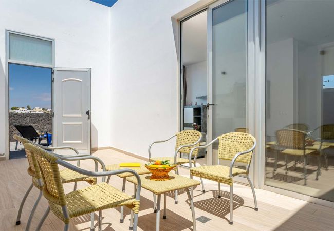 Ferienhaus in Costa Teguise - Pure Relax FerienHaus -  Große Terrasse und Solarium Ferienhaus in Costa Teguise - Pure Relax FerienHaus -  Große Terrasse und Solarium