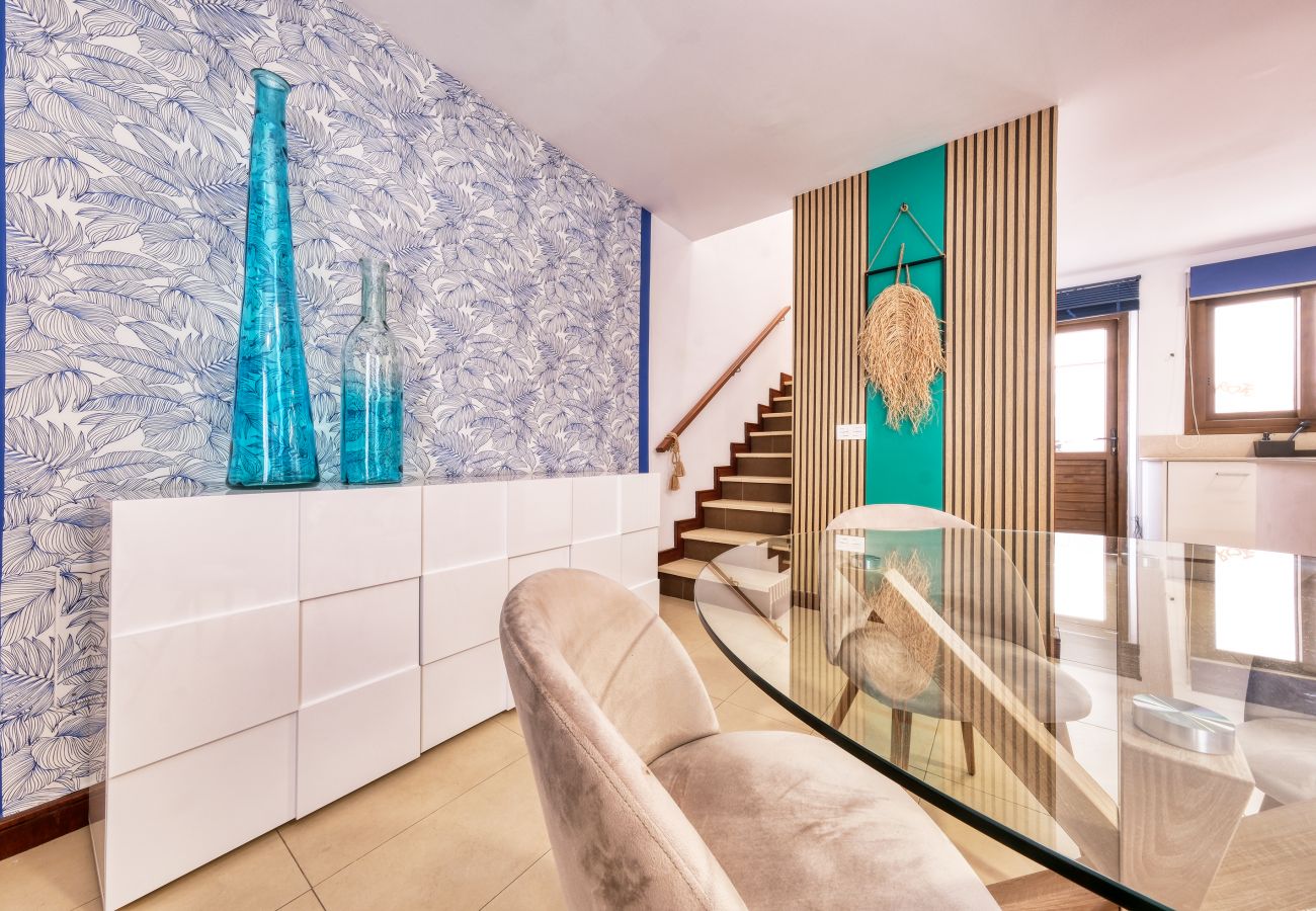 Ferienhaus in Puerto Calero - Casa Bleu - Duplex - Pool und BBQ By LVH