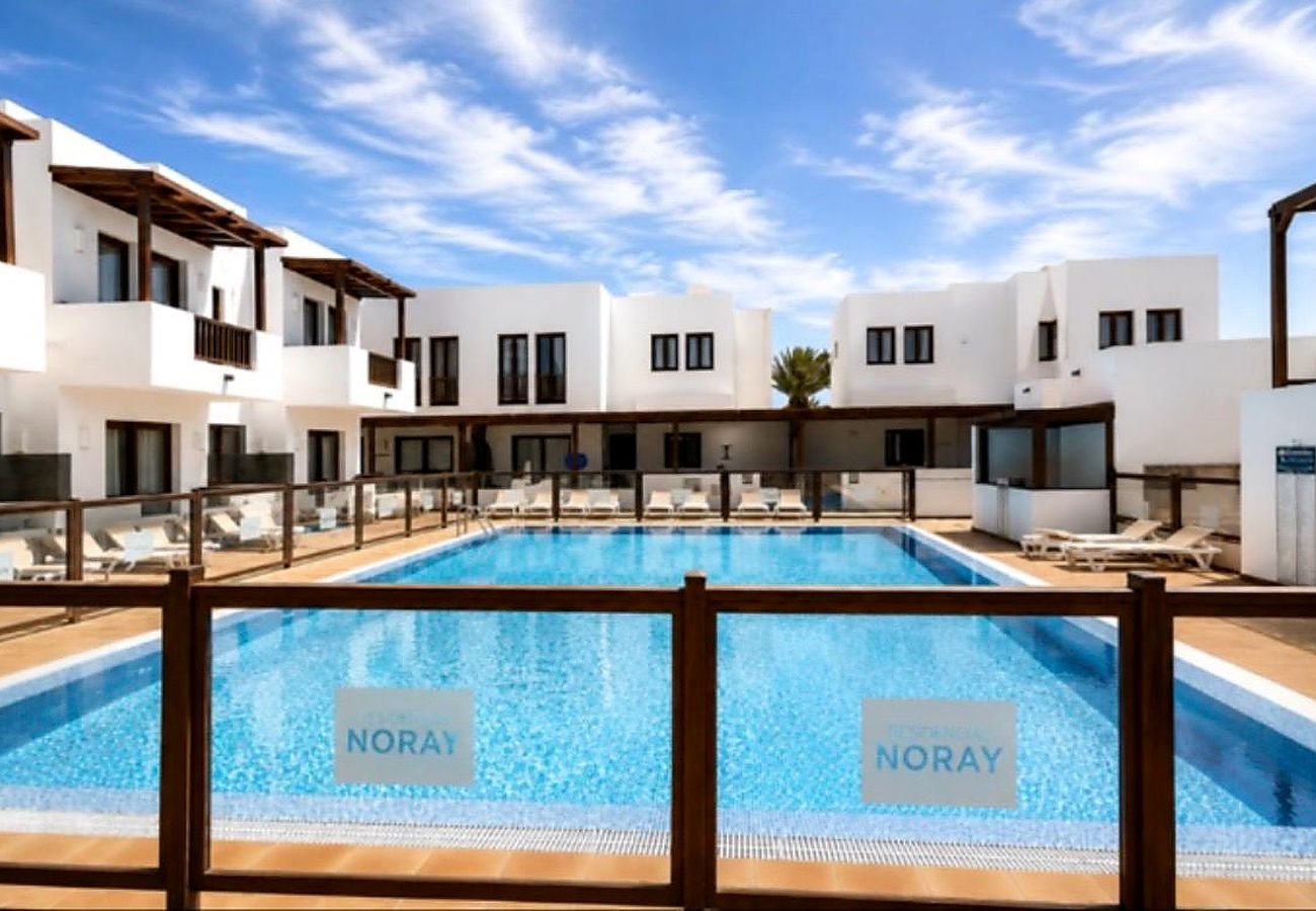 Ferienhaus in Puerto Calero - Casa Bleu - Duplex - Pool und BBQ By LVH