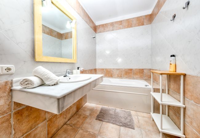 Ferienhaus in Playa Blanca - Casa Iria - Private pool and BBQ By Lanzarote Vacation Homes Ferienhaus in Playa Blanca - Casa Iria - Private pool and BBQ By Lanzarote Vacation Homes