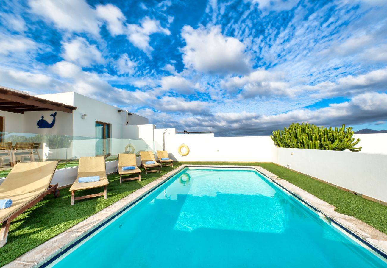Ferienhaus in Playa Blanca - Casa Iria - Private pool and BBQ By Lanzarote Vacation Homes Ferienhaus in Playa Blanca - Casa Iria - Private pool and BBQ By Lanzarote Vacation Homes