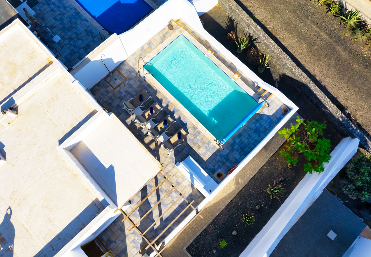 Ferienhaus in Playa Blanca - Lava and Sea - Pool, BBQ und Meerblick By LVH