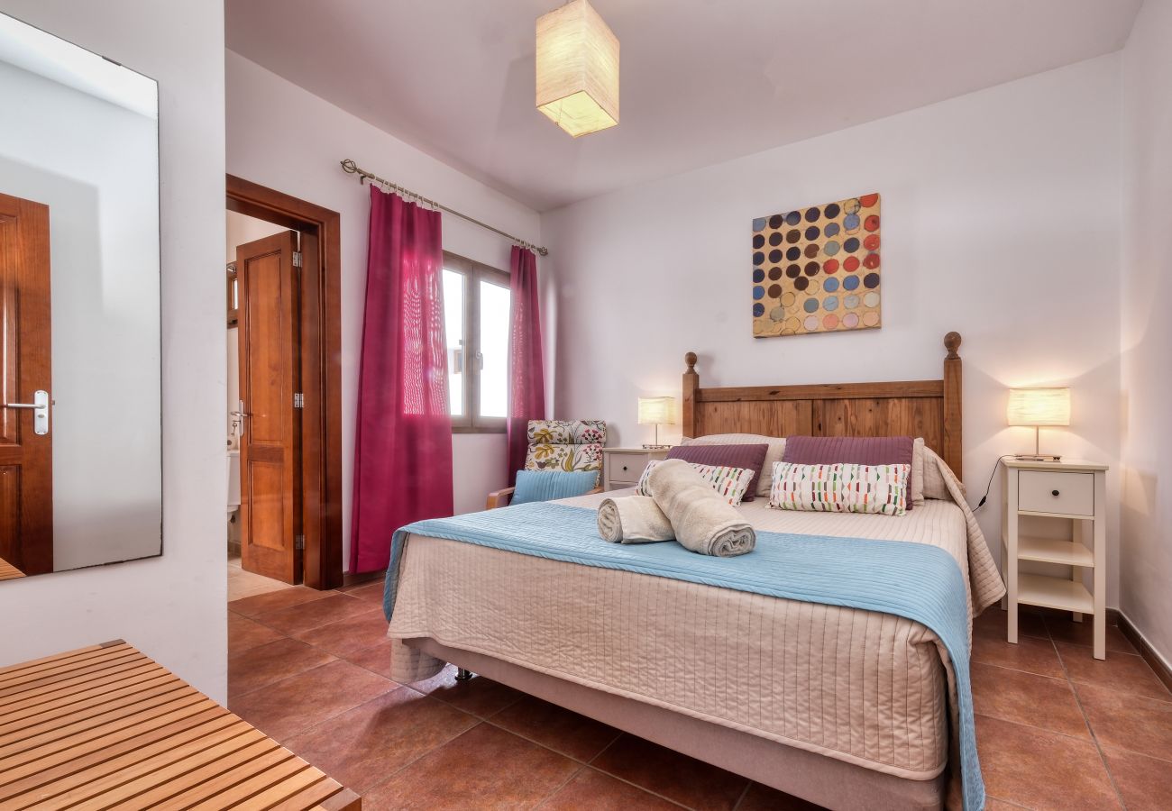 Ferienhaus in Playa Blanca - Lava and Sea - Pool, BBQ und Meerblick By LVH