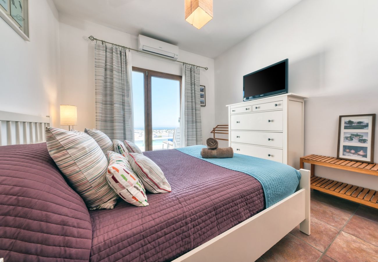 Ferienhaus in Playa Blanca - Lava and Sea - Pool, BBQ und Meerblick By LVH