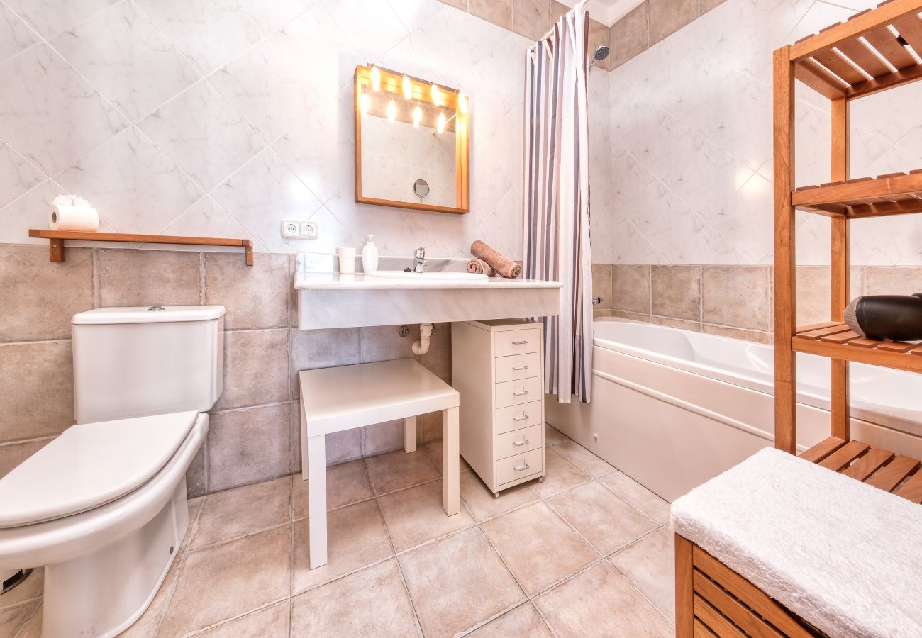 Ferienhaus in Playa Blanca - Lava and Sea - Pool, BBQ und Meerblick By LVH