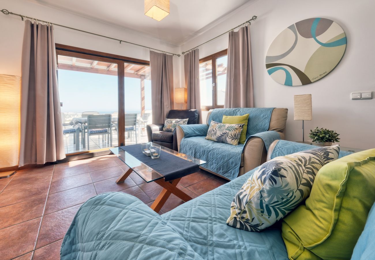 Ferienhaus in Playa Blanca - Lava and Sea - Pool, BBQ und Meerblick By LVH