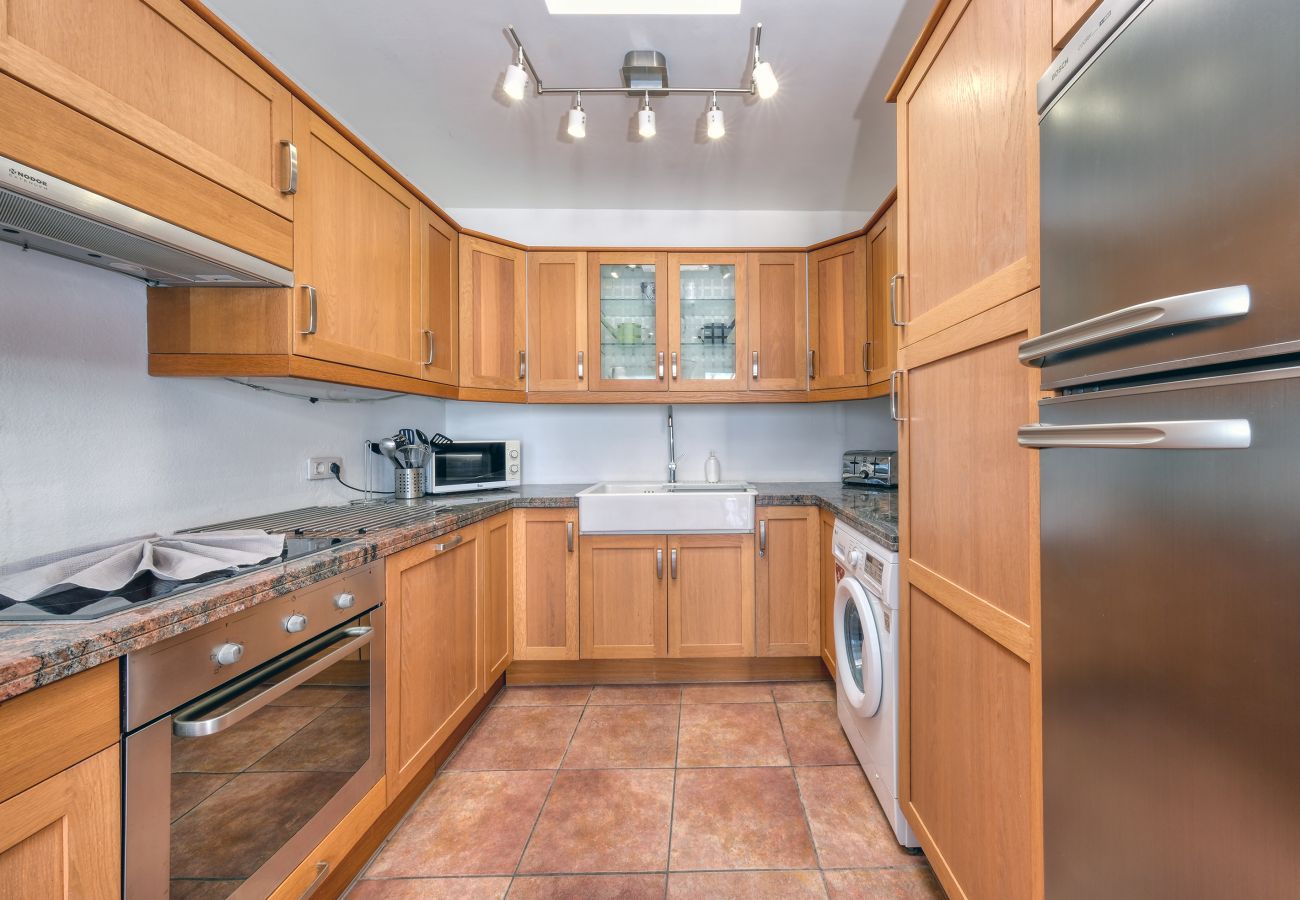 Ferienhaus in Playa Blanca - Lava and Sea - Pool, BBQ und Meerblick By LVH