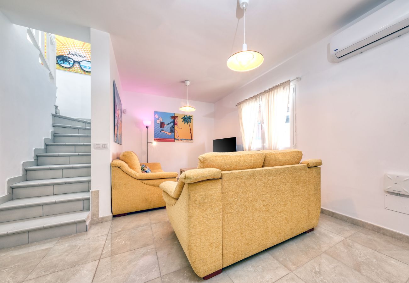 Villa in Puerto del Carmen - Villa Flaminia - Jacuzzi and Foosball - Just 400m from the Beach By Lanzarote Vacation Homes