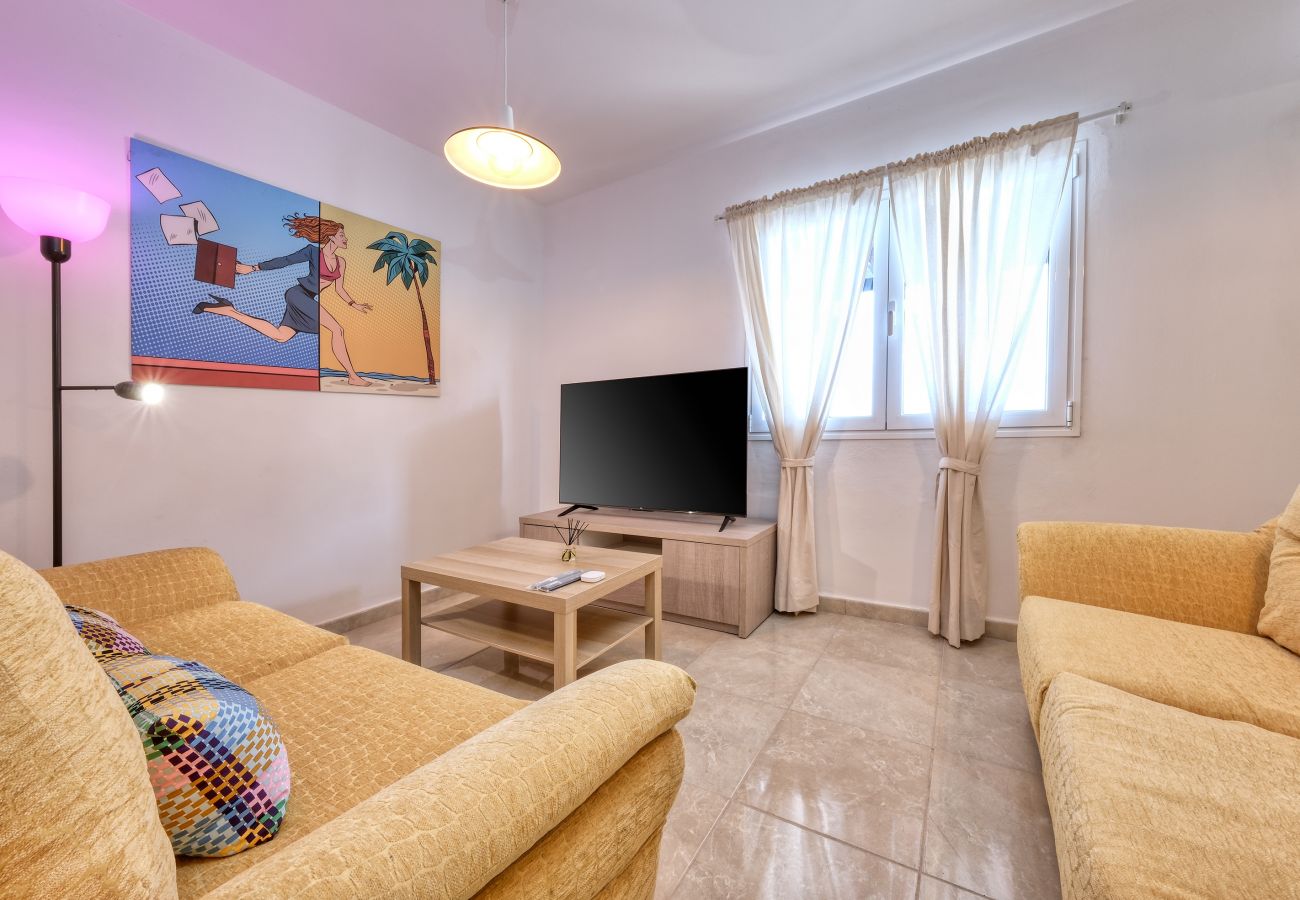 Villa in Puerto del Carmen - Villa Flaminia - Jacuzzi and Foosball - Just 400m from the Beach By Lanzarote Vacation Homes