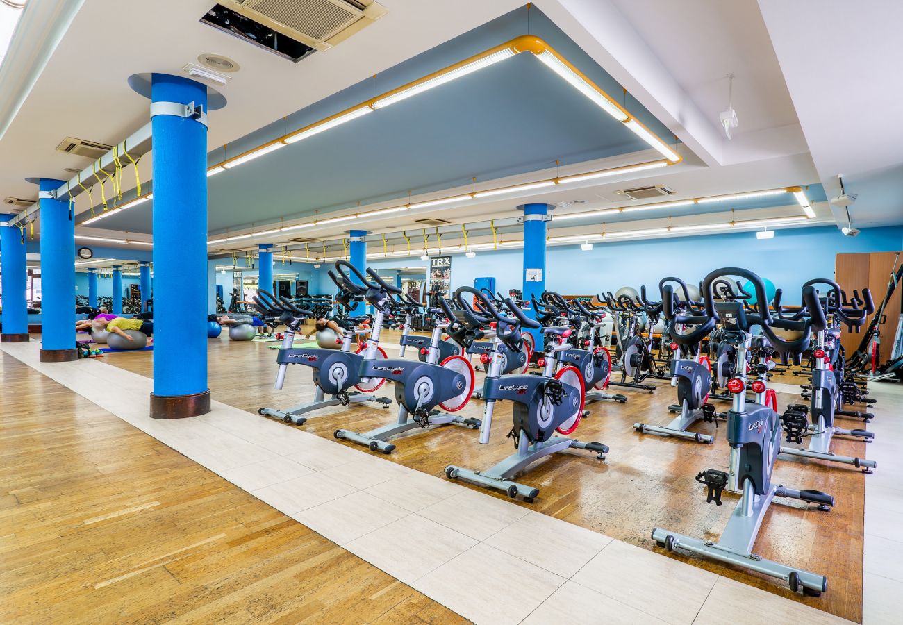 Ferienhaus in Puerto del Carmen - White Volcano • Pool and Gym • Beach 1 min • LVH