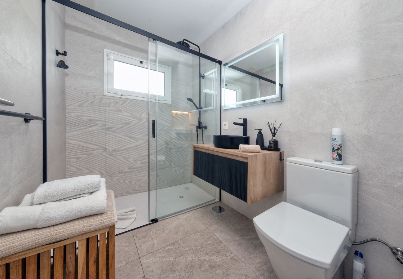 Ferienhaus in Puerto del Carmen - La Joya Suites - 150M vom Strand By LVH