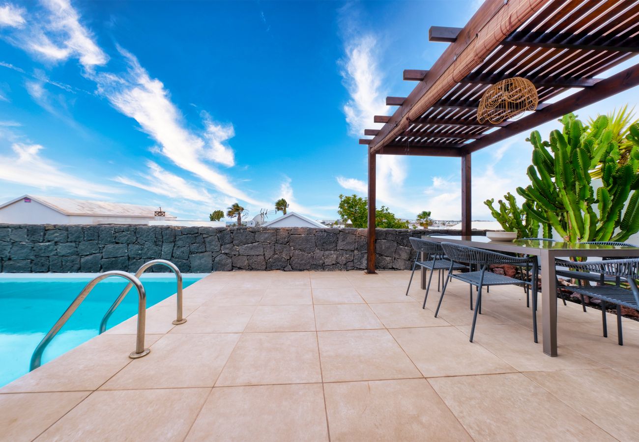 Villa in Playa Blanca - Villa Malolo - Private Pool and Jacuzzi By Lanzarote Vacation Homes