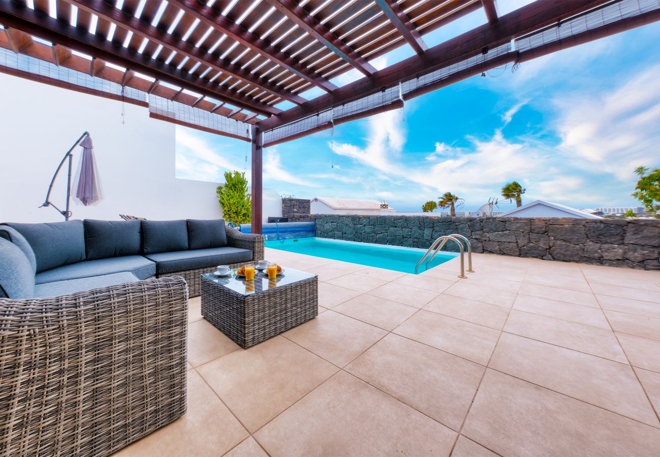 Villa in Playa Blanca - Villa Malolo - Private Pool and Jacuzzi By Lanzarote Vacation Homes