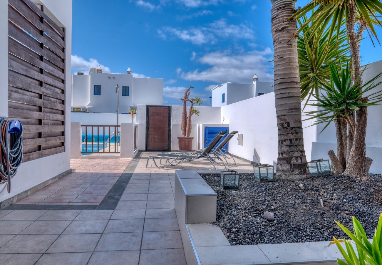 Ferienhaus in Playa Blanca - Playa Blanca Sunset - Pool und BBQ By LVH