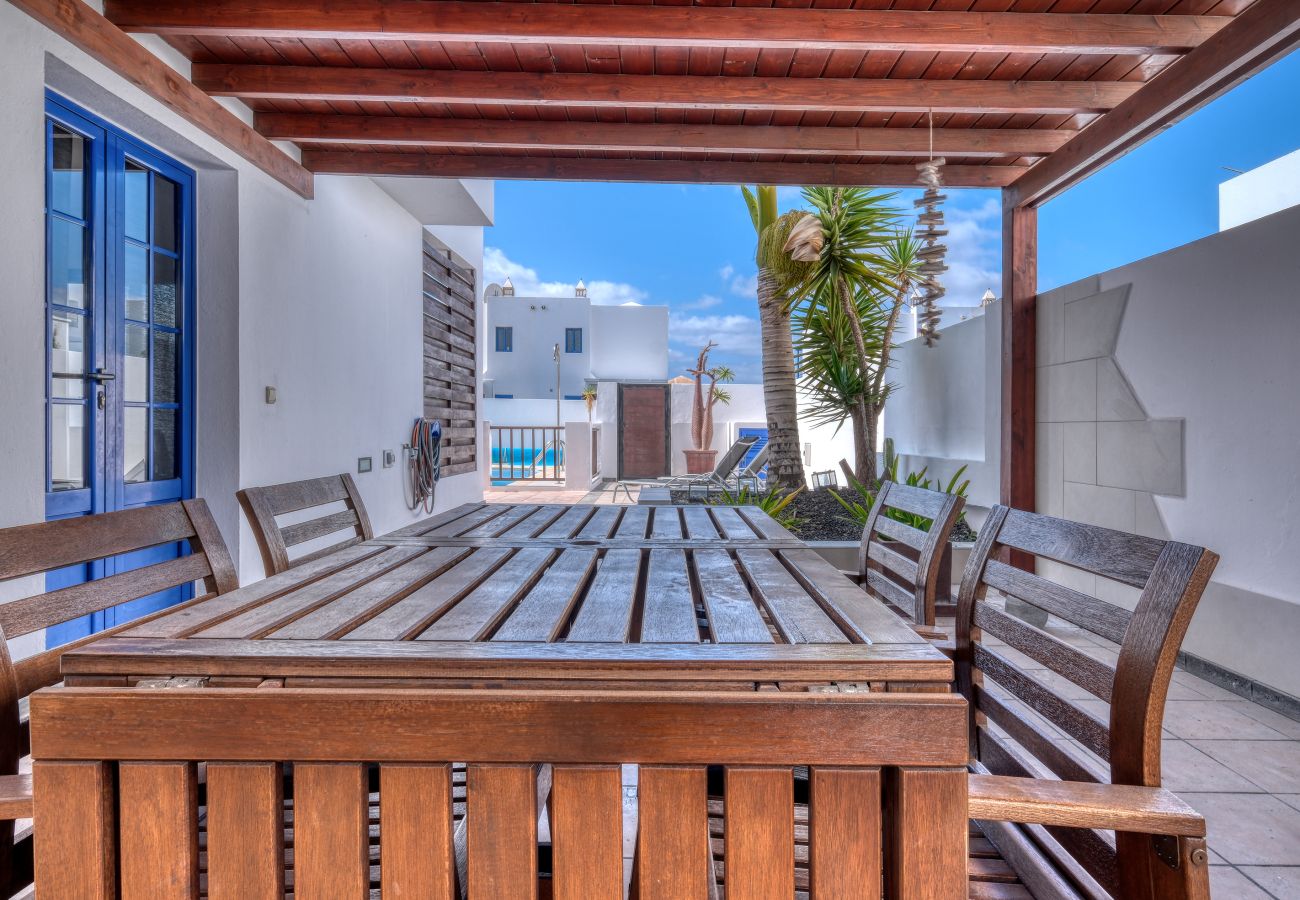 Ferienhaus in Playa Blanca - Playa Blanca Sunset - Pool und BBQ By LVH