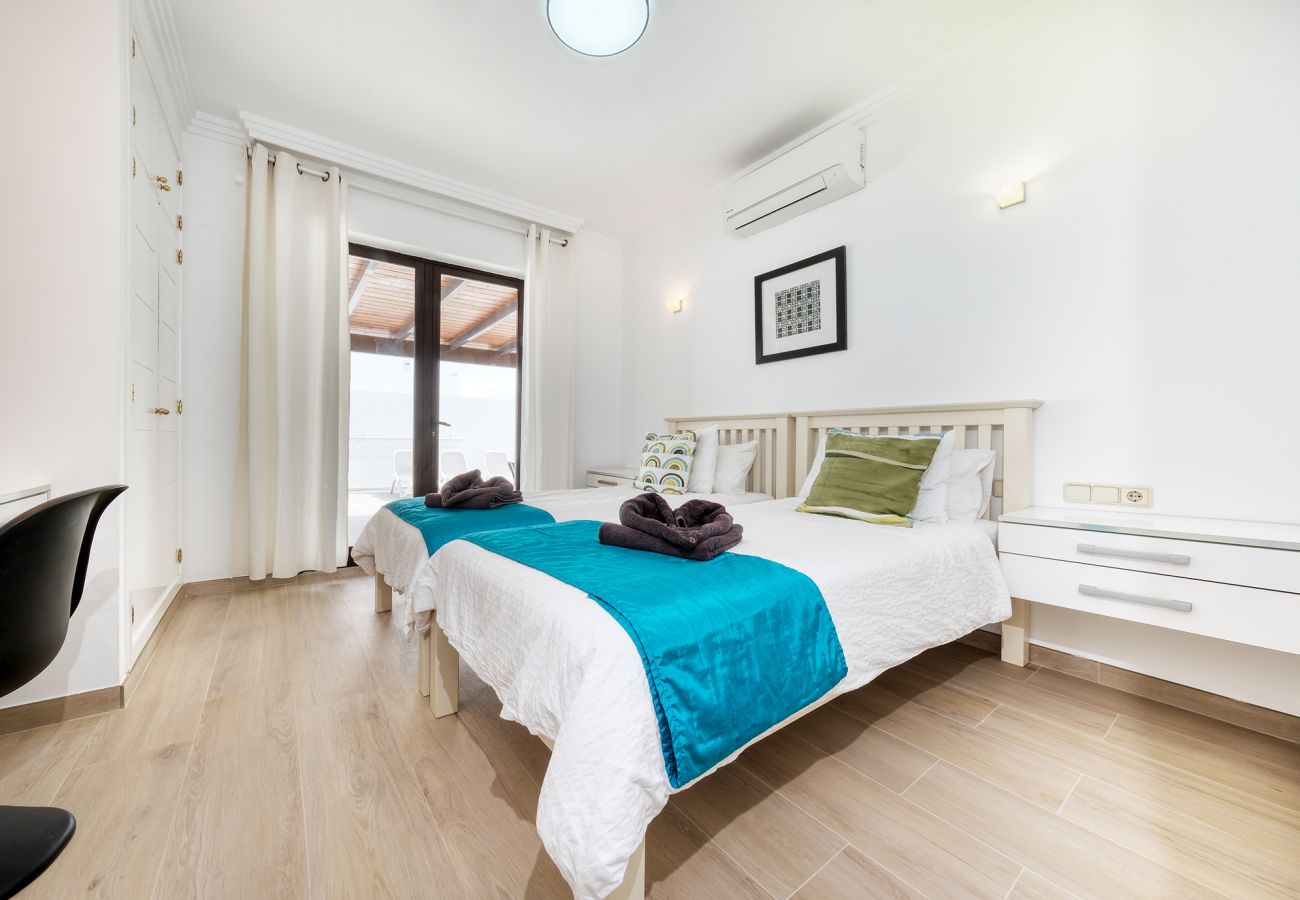 Villa in Playa Blanca - Villa Serenity Playa Blanca By Lanzarote Vacation Homes
