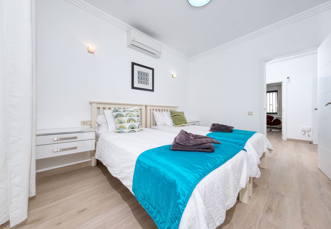 Villa in Playa Blanca - Villa Serenity Playa Blanca By Lanzarote Vacation Homes