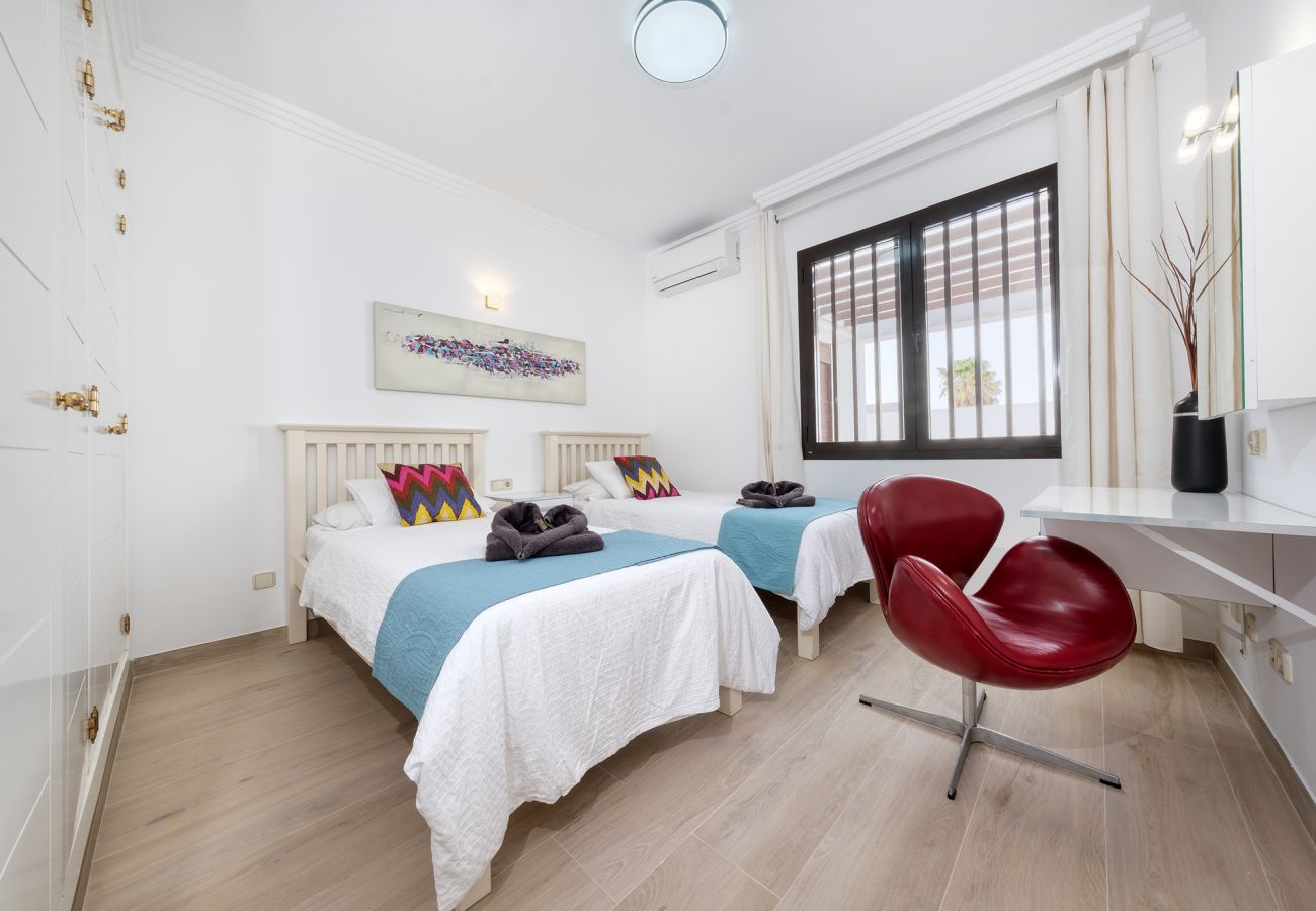 Villa in Playa Blanca - Villa Serenity Playa Blanca By Lanzarote Vacation Homes