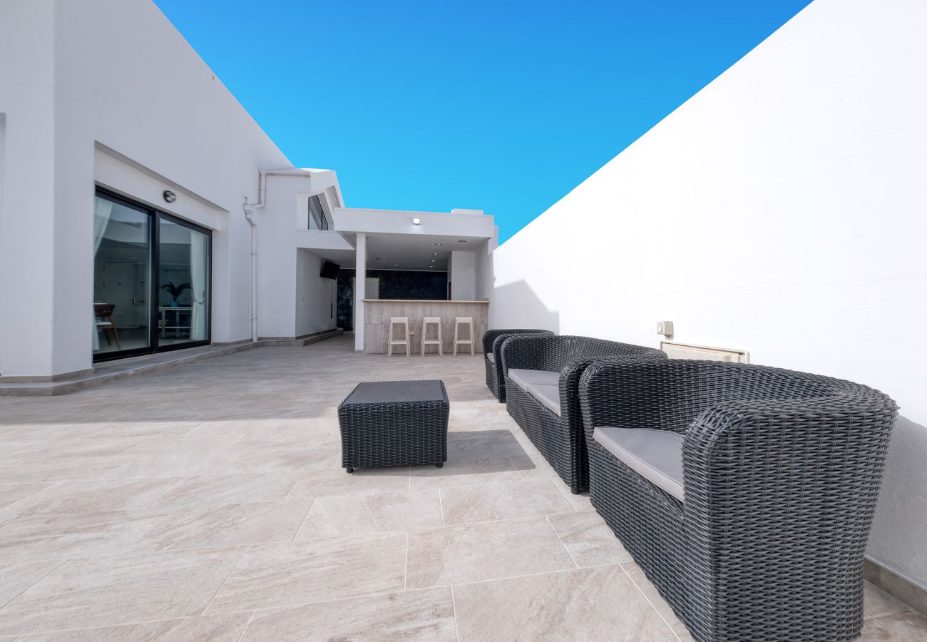 Villa in Playa Blanca - Villa Serenity Playa Blanca By Lanzarote Vacation Homes