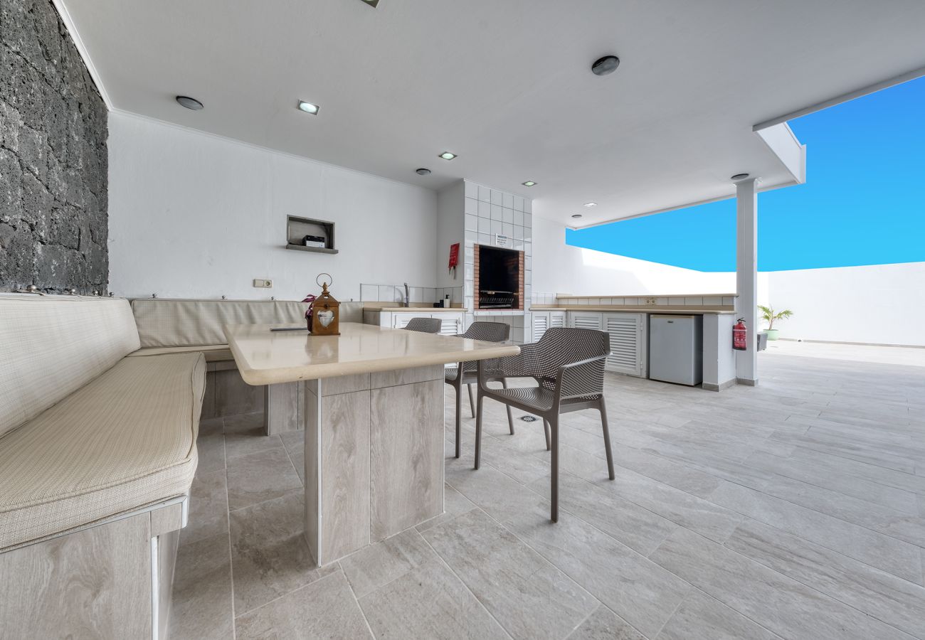 Villa in Playa Blanca - Villa Serenity Playa Blanca By Lanzarote Vacation Homes