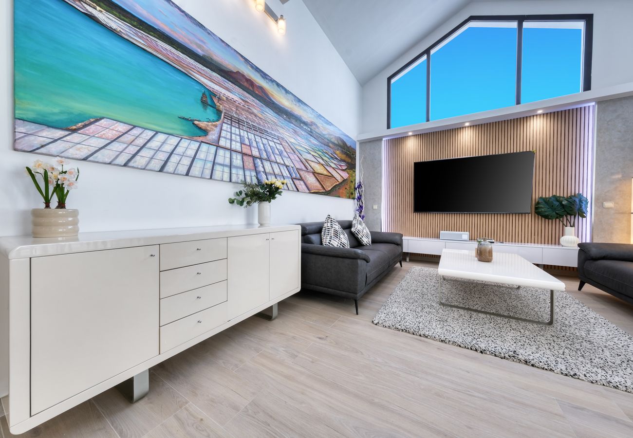 Villa in Playa Blanca - Villa Serenity Playa Blanca By Lanzarote Vacation Homes