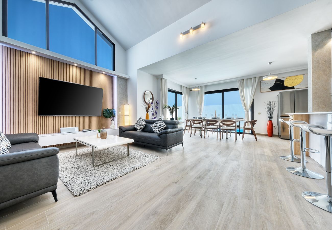 Villa in Playa Blanca - Villa Serenity Playa Blanca By Lanzarote Vacation Homes