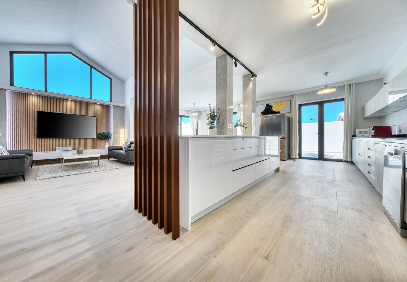 Villa in Playa Blanca - Villa Serenity Playa Blanca By Lanzarote Vacation Homes
