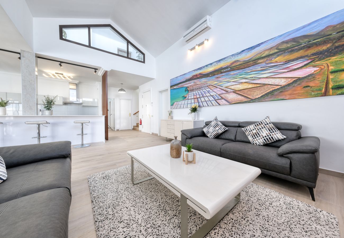 Villa in Playa Blanca - Villa Serenity Playa Blanca By Lanzarote Vacation Homes